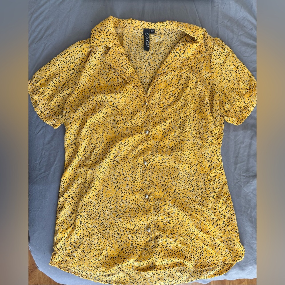 Colori Women's Yellow Button-Down Shirt